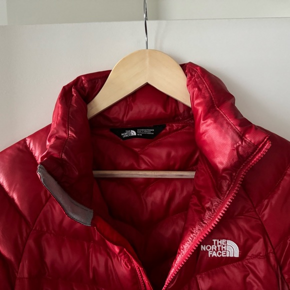 North Face Down Jacket - Red (M) - Picture 4 of 4